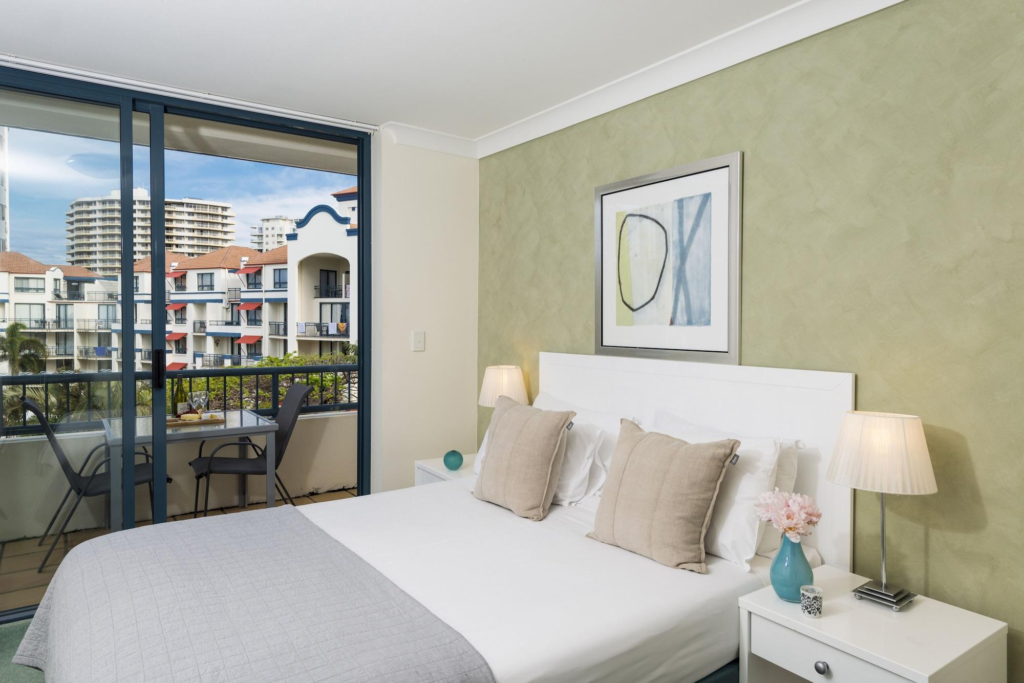 Oaks Gold Coast Calypso Plaza Suites Екстериор снимка