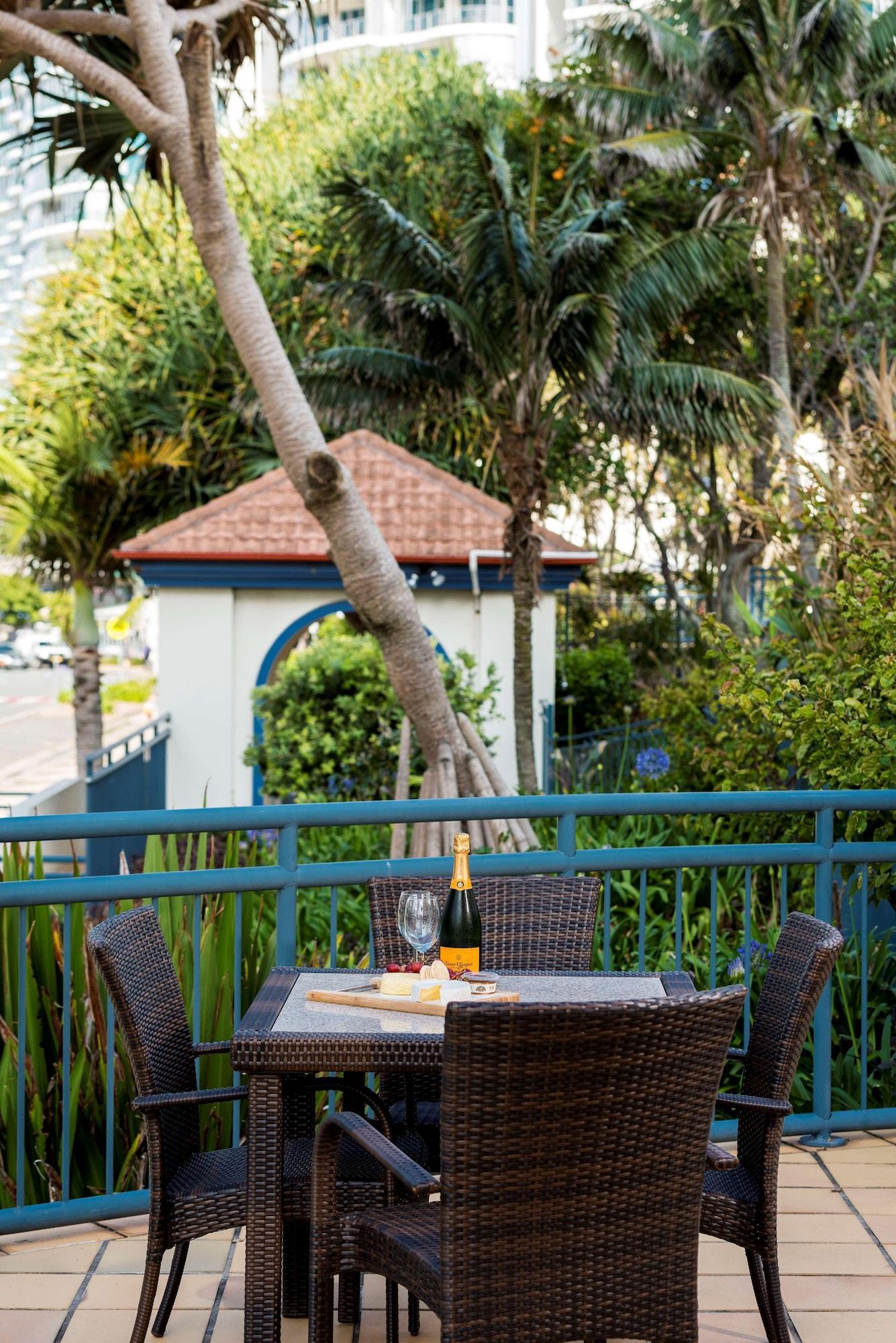 Oaks Gold Coast Calypso Plaza Suites Екстериор снимка
